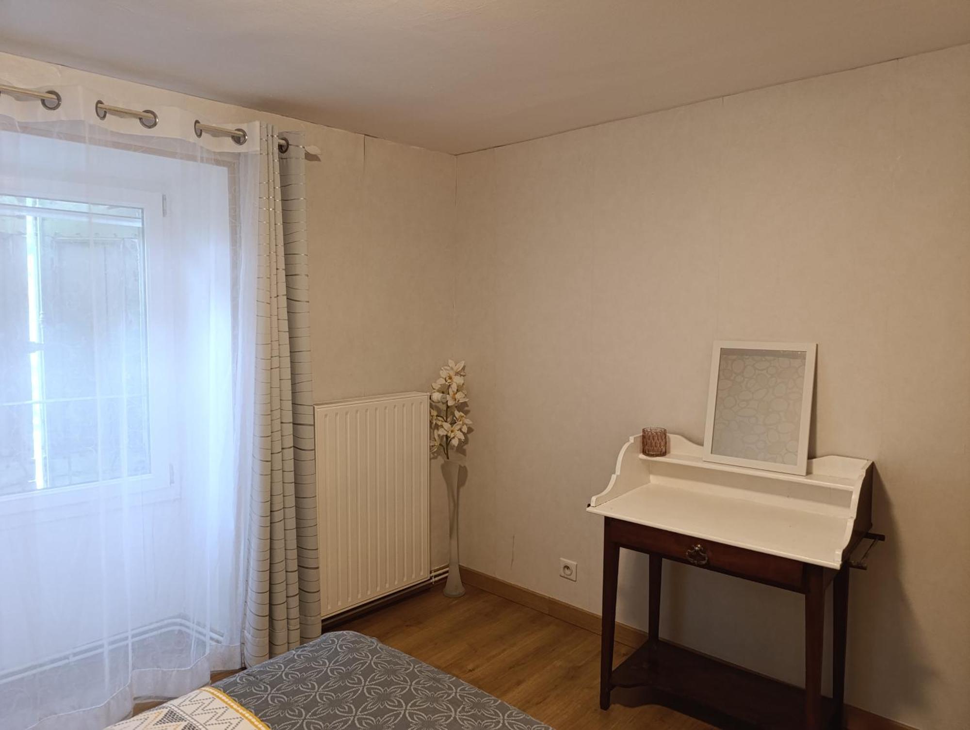 Maison Spacieuse Et Agreable Saint-Georges-de-Luzençon Eksteriør bilde