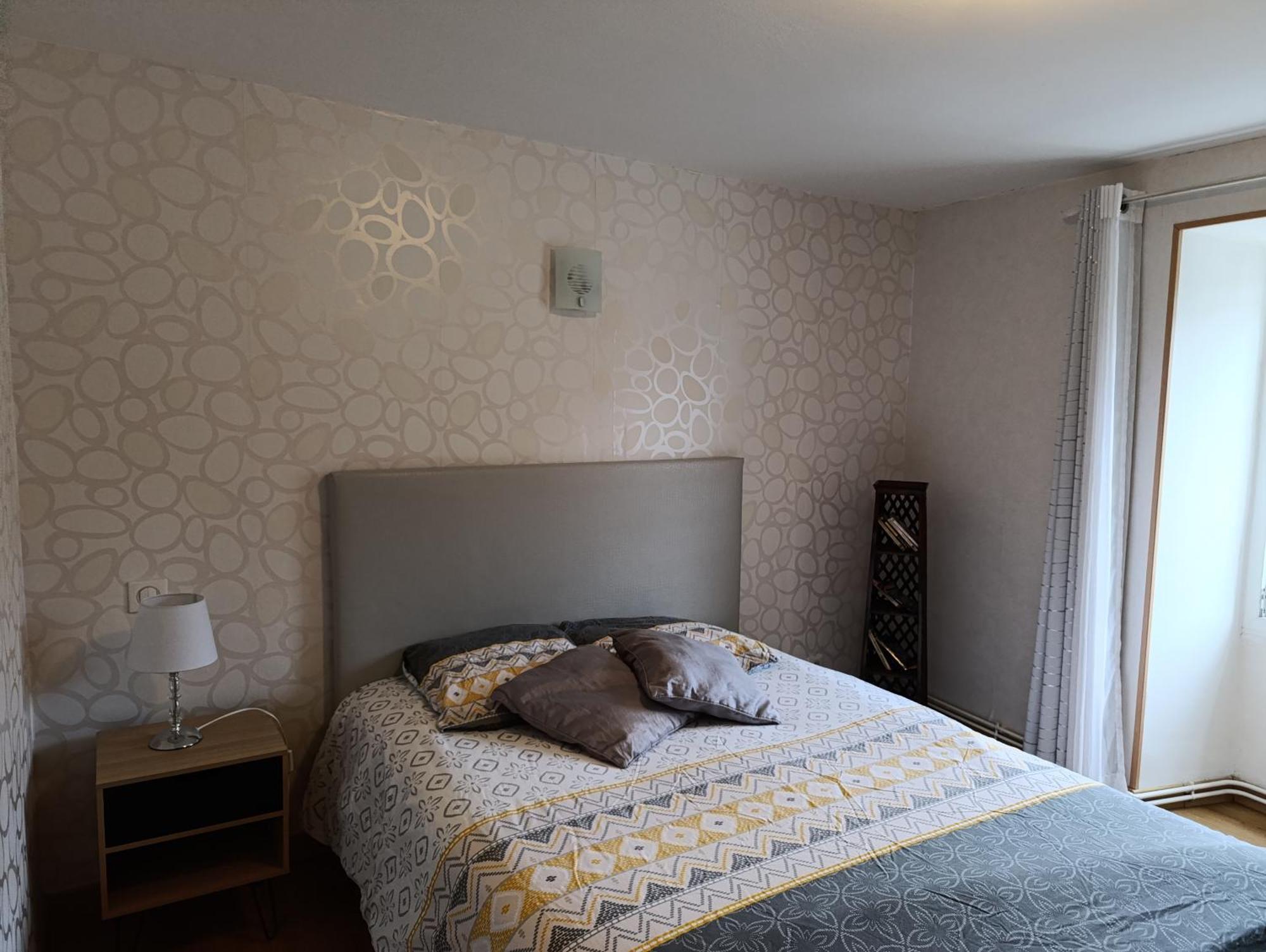 Maison Spacieuse Et Agreable Saint-Georges-de-Luzençon Eksteriør bilde