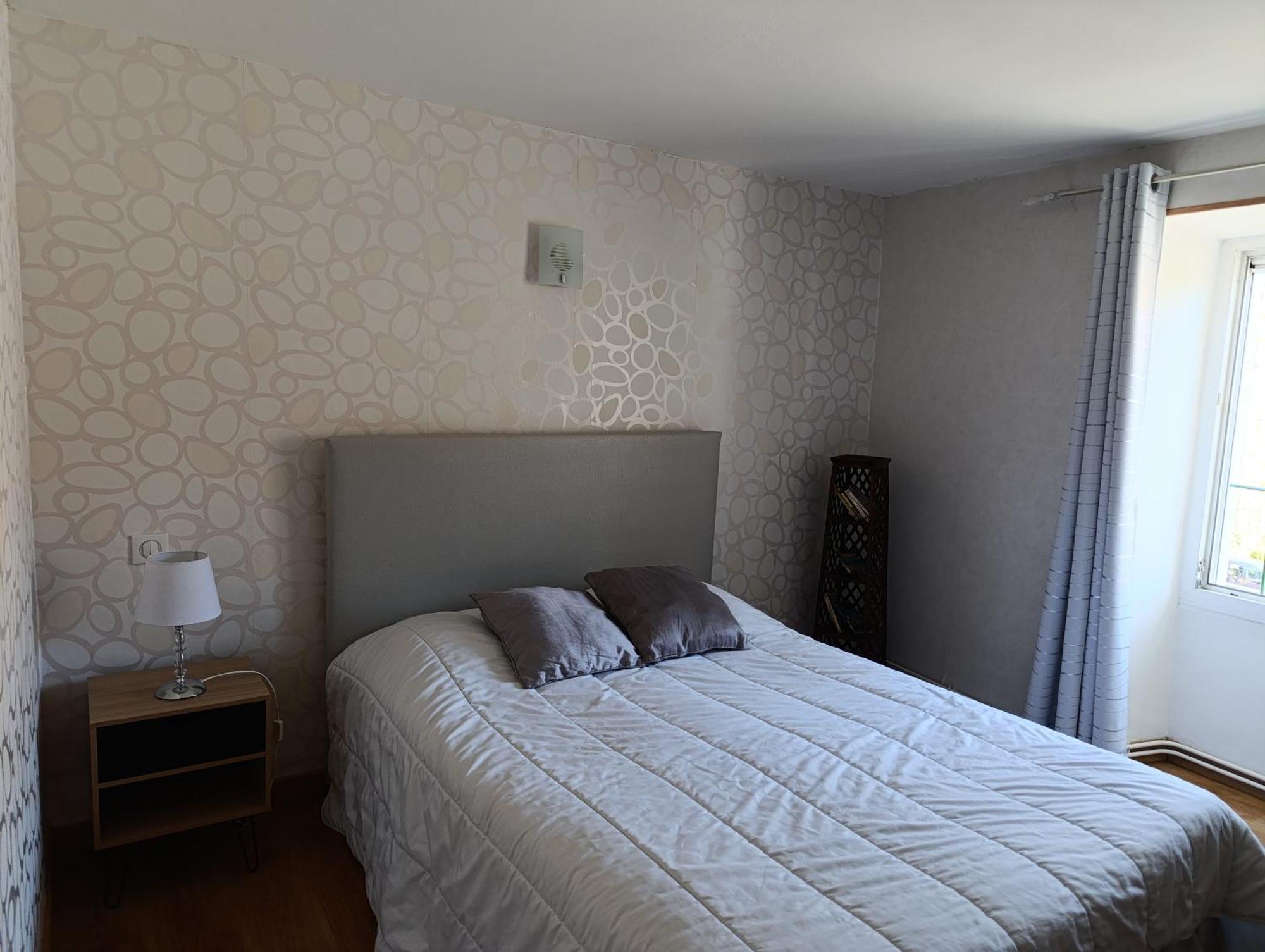 Maison Spacieuse Et Agreable Saint-Georges-de-Luzençon Eksteriør bilde