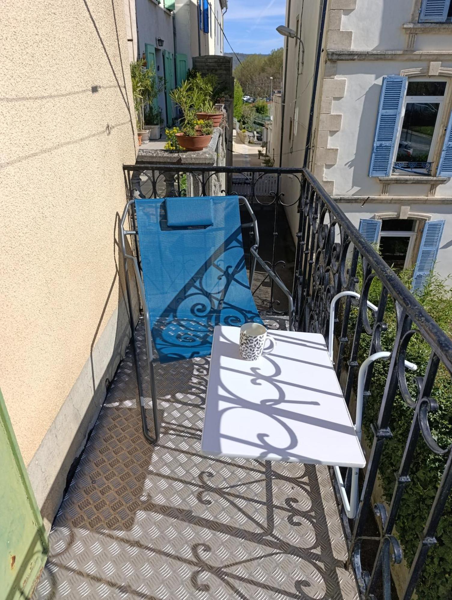 Maison Spacieuse Et Agreable Saint-Georges-de-Luzençon Eksteriør bilde